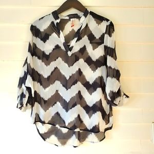 No Boundaries Black and White Chevron Top